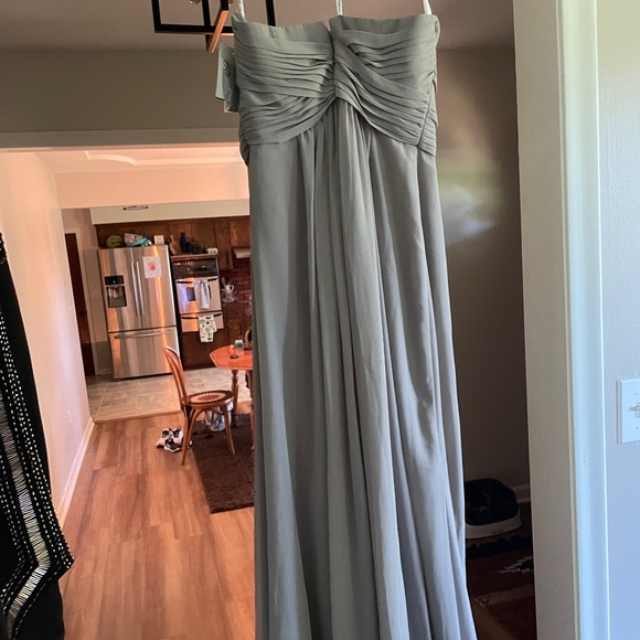 Grey David’s bridal strapless gown - Picture 2 of 3